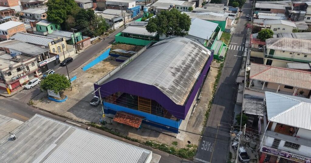Quadra do Lírio do Vale recebe reparos elétricos, hidráulicos e preparação do piso