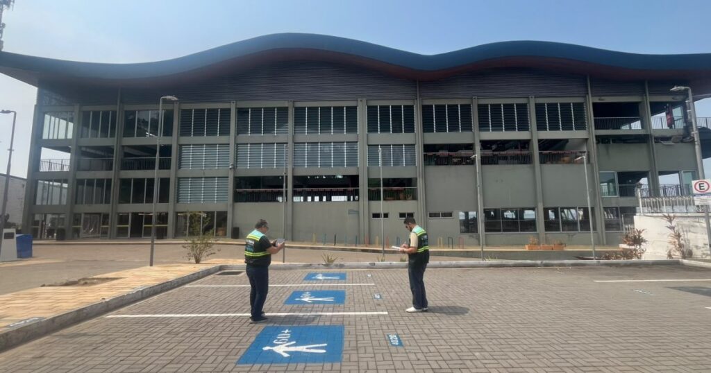 Reclamações sobre sinalização levam Ageman a vistoriar Zona Azul no centro de Manaus