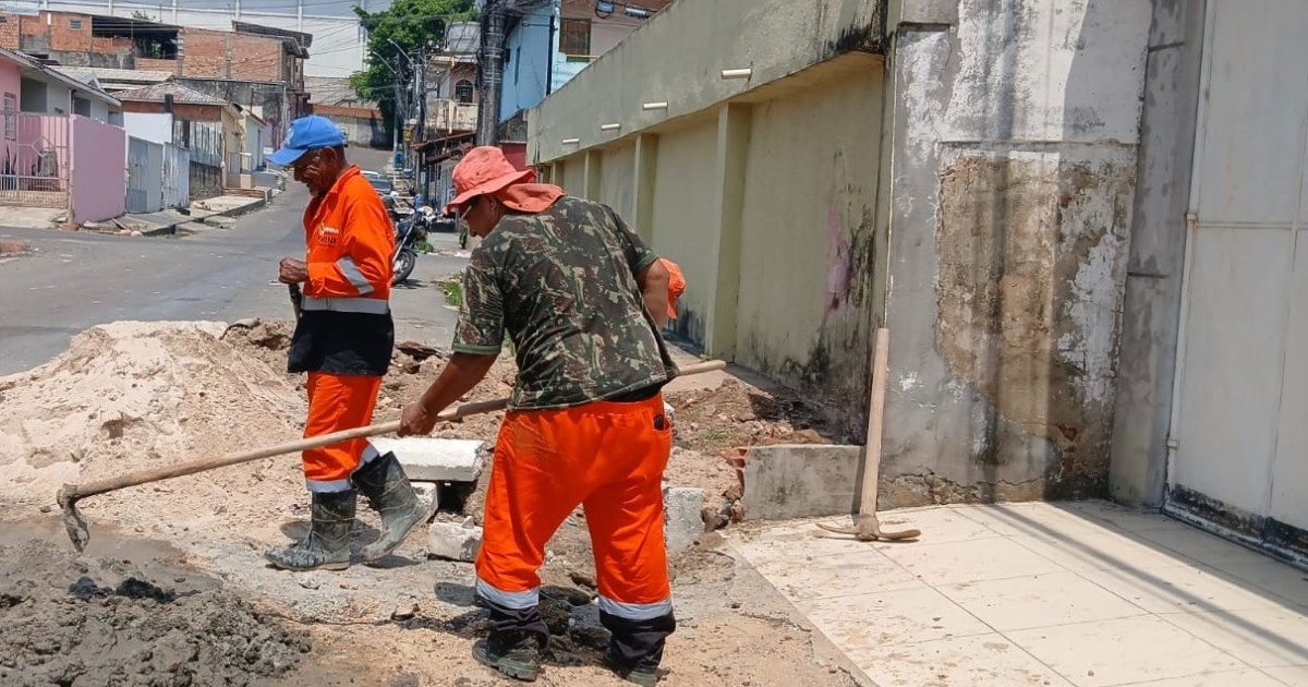 Rua Pitimbu recebe meio-fio, sarjeta e reconstrução de calçada no Alvorada
