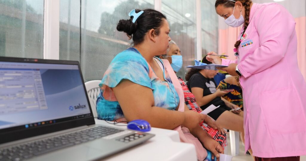 Atendimento para saúde da mulher segue no shopping Phelippe Daou até 30 de outubro