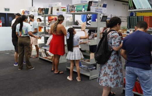 Shopping Grande Circular recebe distribuição gratuita de livros em novembro