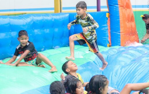 Escola municipal em Manaus reúne crianças e famílias em programação de brincadeiras