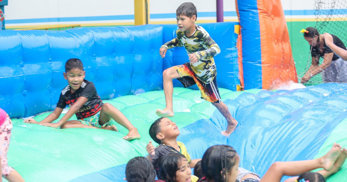 Escola municipal em Manaus reúne crianças e famílias em programação de brincadeiras