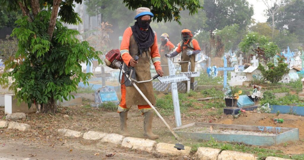 Dia de Finados terá dez cemitérios abertos das 6h às 18h em Manaus