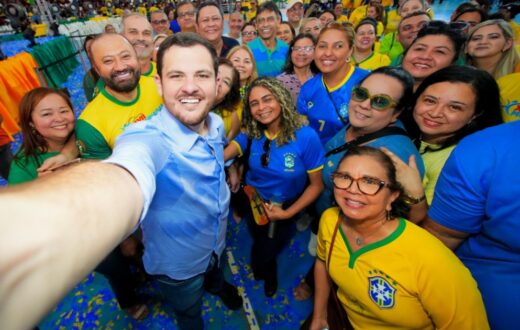 Professores de Manaus relatam mudanças no ensino com tecnologia e apoio às famílias