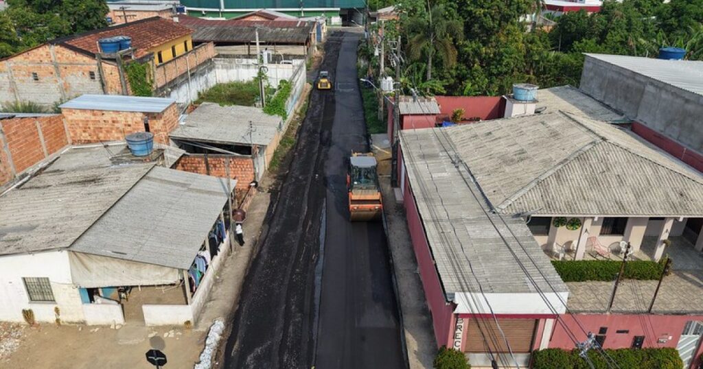 Ruas do Parque Rio Solimões recebem recuperação asfáltica em duas vias